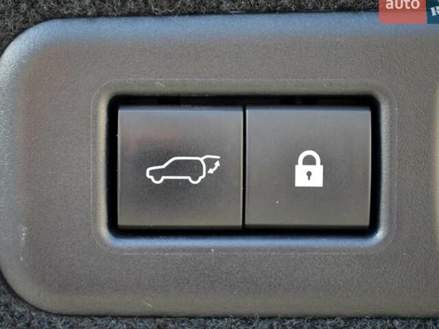 Сірий Лексус РХ, об'ємом двигуна 2 л та пробігом 86 тис. км за 46900 $, фото 50 на Automoto.ua