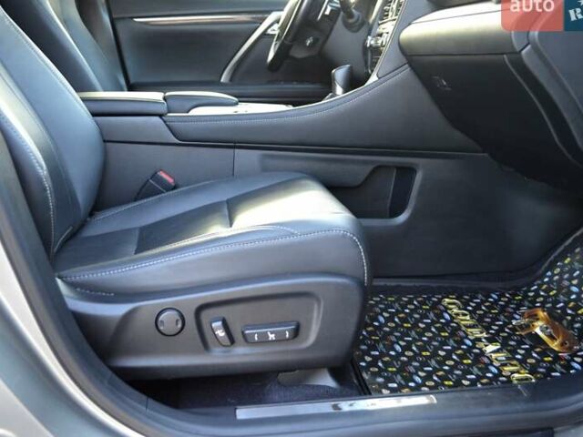Сірий Лексус РХ, об'ємом двигуна 2 л та пробігом 86 тис. км за 46900 $, фото 43 на Automoto.ua