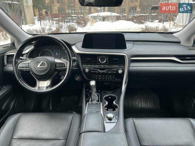 Сірий Лексус РХ, об'ємом двигуна 2 л та пробігом 107 тис. км за 43900 $, фото 40 на Automoto.ua