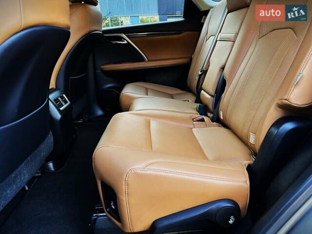 Серый Лексус РХ, объемом двигателя 3.46 л и пробегом 9 тыс. км за 52999 $, фото 28 на Automoto.ua