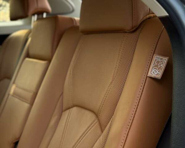 Серый Лексус РХ, объемом двигателя 3.5 л и пробегом 39 тыс. км за 64000 $, фото 40 на Automoto.ua