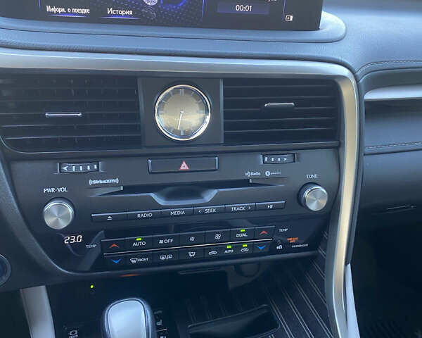 Сірий Лексус РХ, об'ємом двигуна 3.46 л та пробігом 42 тис. км за 47000 $, фото 19 на Automoto.ua