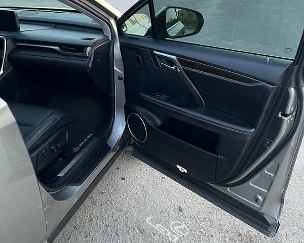 Сірий Лексус РХ, об'ємом двигуна 3.5 л та пробігом 65 тис. км за 49999 $, фото 7 на Automoto.ua