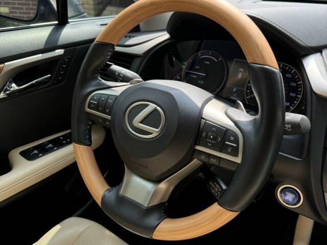 Лексус РХ 2021 в Киеве на Automoto.ua Серый Лексус РХ, объемом двигателя 3.5 л и пробегом 79 тыс. км за 56500 $, фото 16 на Automoto.ua