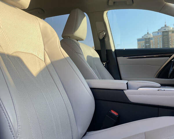 Сірий Лексус РХ, об'ємом двигуна 3.46 л та пробігом 42 тис. км за 47000 $, фото 14 на Automoto.ua