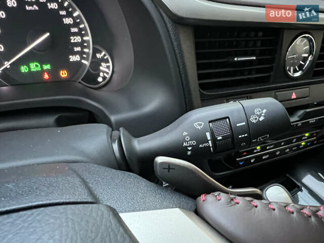 Лексус РХ 2021 в Киеве на Automoto.ua Серый Лексус РХ, объемом двигателя 3.46 л и пробегом 62 тыс. км за 46889 $, фото 28 на Automoto.ua