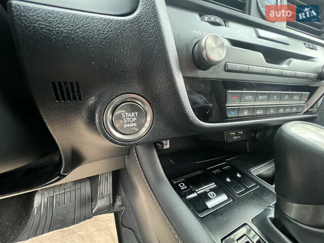 Сірий Лексус РХ, об'ємом двигуна 2 л та пробігом 107 тис. км за 43900 $, фото 43 на Automoto.ua