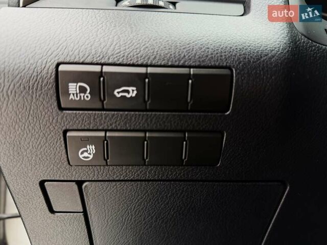 Серый Лексус РХ, объемом двигателя 3.46 л и пробегом 9 тыс. км за 52900 $, фото 40 на Automoto.ua