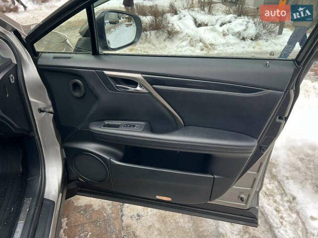 Сірий Лексус РХ, об'ємом двигуна 2 л та пробігом 107 тис. км за 43900 $, фото 52 на Automoto.ua