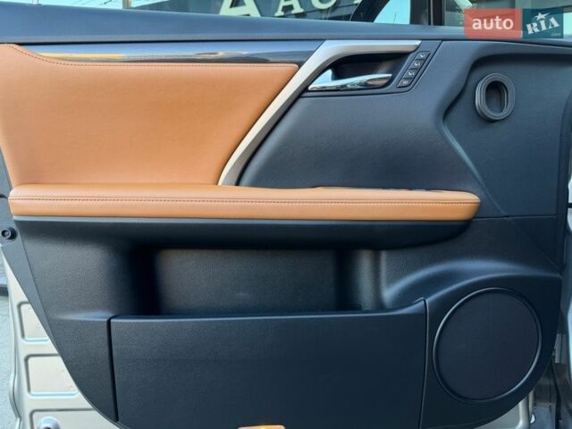 Серый Лексус РХ, объемом двигателя 3.46 л и пробегом 9 тыс. км за 52699 $, фото 29 на Automoto.ua