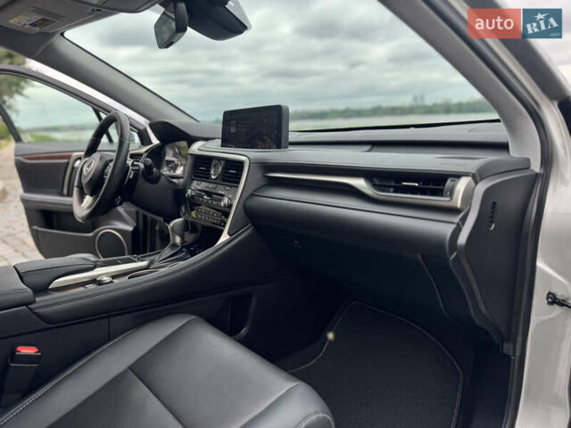 Серый Лексус РХ, объемом двигателя 3.5 л и пробегом 29 тыс. км за 43500 $, фото 69 на Automoto.ua