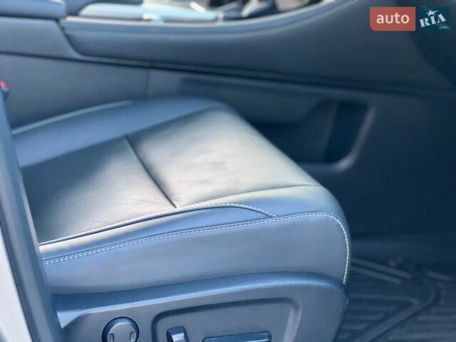 Серый Лексус РХ, объемом двигателя 2 л и пробегом 64 тыс. км за 44900 $, фото 54 на Automoto.ua