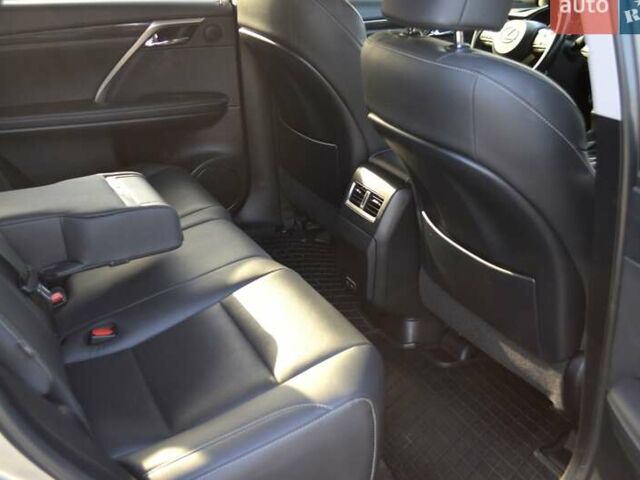 Сірий Лексус РХ, об'ємом двигуна 2 л та пробігом 86 тис. км за 46900 $, фото 44 на Automoto.ua