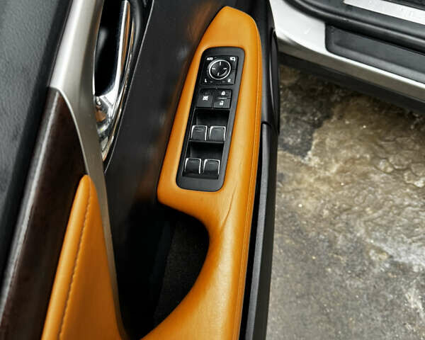 Серый Лексус РХ, объемом двигателя 3.46 л и пробегом 95 тыс. км за 48000 $, фото 13 на Automoto.ua