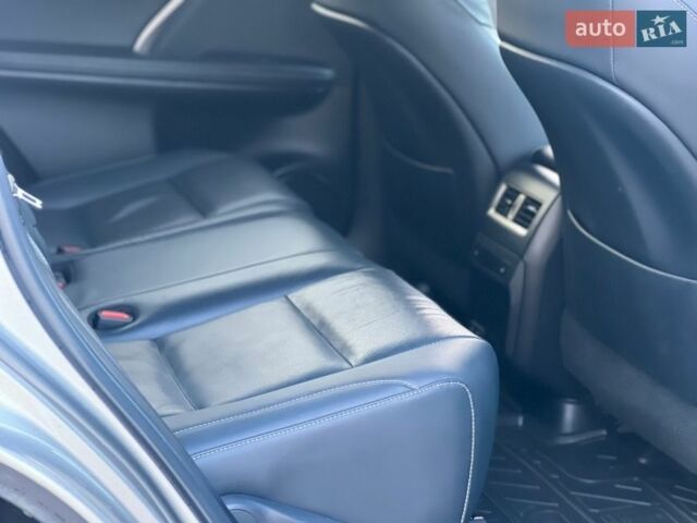 Серый Лексус РХ, объемом двигателя 2 л и пробегом 64 тыс. км за 44900 $, фото 59 на Automoto.ua