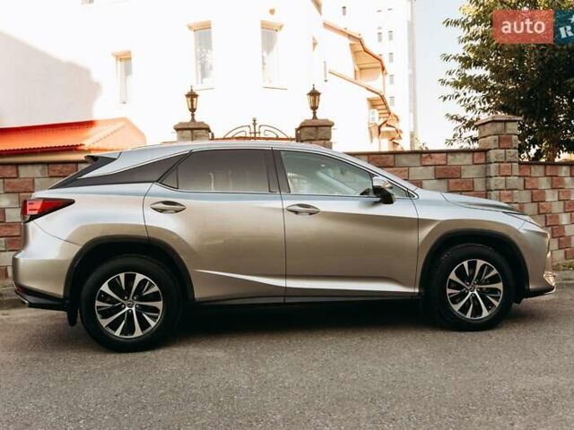Сірий Лексус РХ, об'ємом двигуна 2 л та пробігом 73 тис. км за 39990 $, фото 1 на Automoto.ua