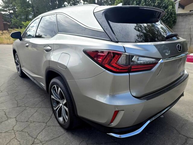 Лексус РХ 2021 в Кривом Роге на Automoto.ua Серый Лексус РХ, объемом двигателя 3.5 л и пробегом 10 тыс. км за 24600 $, фото 6 на Automoto.ua