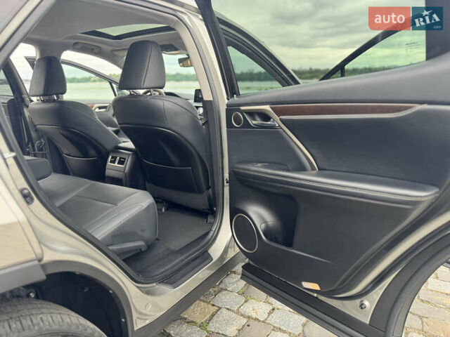 Серый Лексус РХ, объемом двигателя 3.5 л и пробегом 29 тыс. км за 43500 $, фото 57 на Automoto.ua