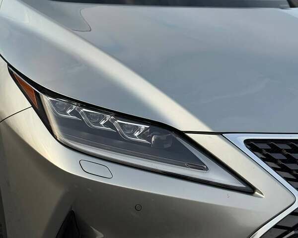 Серый Лексус РХ, объемом двигателя 3.5 л и пробегом 39 тыс. км за 64000 $, фото 48 на Automoto.ua