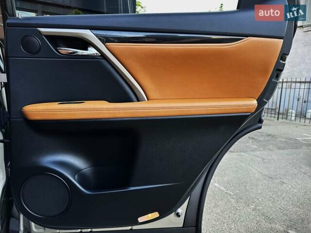 Серый Лексус РХ, объемом двигателя 3.46 л и пробегом 9 тыс. км за 52999 $, фото 29 на Automoto.ua