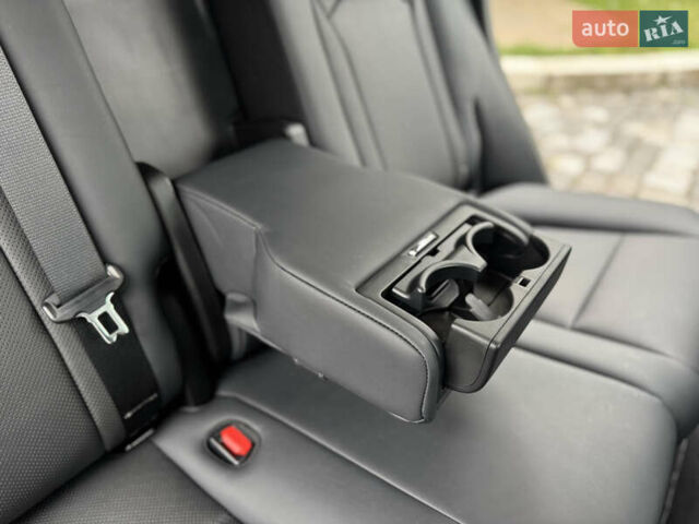 Серый Лексус РХ, объемом двигателя 3.5 л и пробегом 29 тыс. км за 43500 $, фото 62 на Automoto.ua