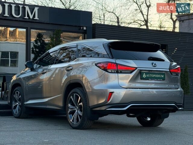 Серый Лексус РХ, объемом двигателя 3.46 л и пробегом 9 тыс. км за 52699 $, фото 22 на Automoto.ua