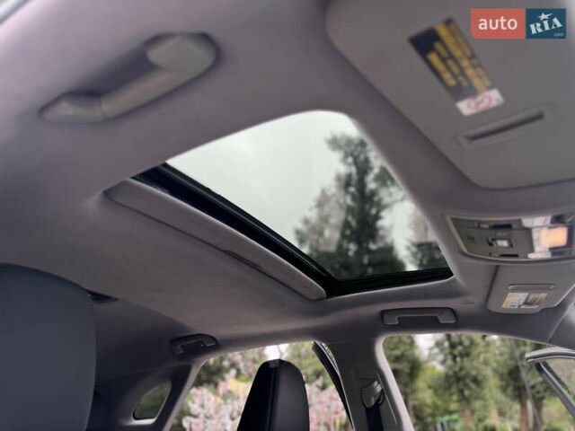 Серый Лексус РХ, объемом двигателя 3.5 л и пробегом 29 тыс. км за 43500 $, фото 72 на Automoto.ua