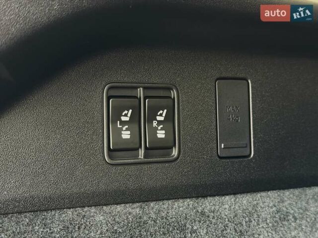 Серый Лексус РХ, объемом двигателя 3.46 л и пробегом 9 тыс. км за 52900 $, фото 26 на Automoto.ua