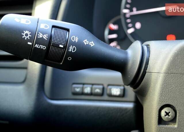 Сірий Лексус РХ, об'ємом двигуна 2 л та пробігом 86 тис. км за 46900 $, фото 25 на Automoto.ua