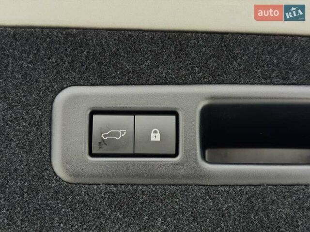 Серый Лексус РХ, объемом двигателя 3.46 л и пробегом 9 тыс. км за 52900 $, фото 25 на Automoto.ua
