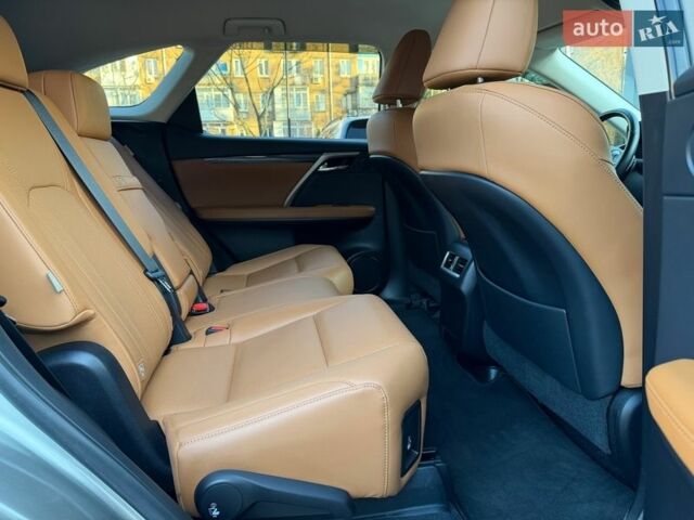 Серый Лексус РХ, объемом двигателя 3.46 л и пробегом 9 тыс. км за 52699 $, фото 34 на Automoto.ua