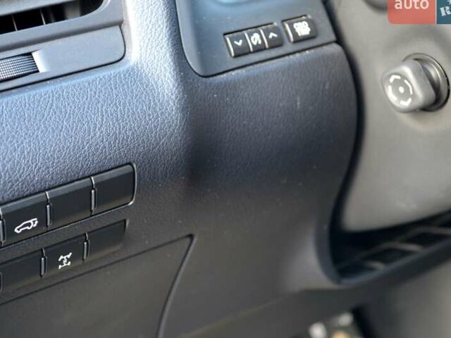 Сірий Лексус РХ, об'ємом двигуна 2 л та пробігом 86 тис. км за 46900 $, фото 21 на Automoto.ua