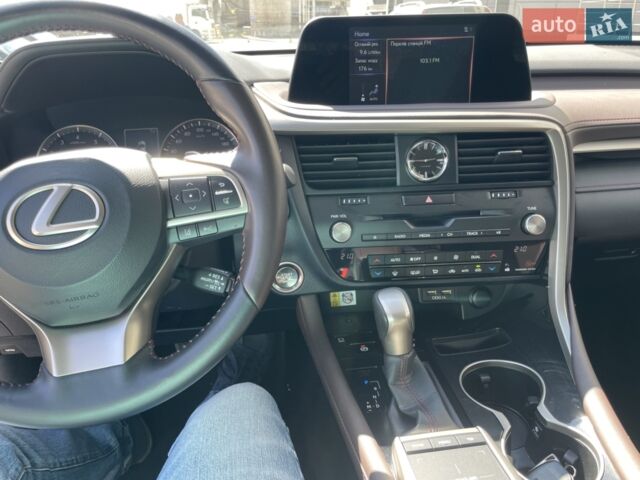 Сірий Лексус РХ, об'ємом двигуна 2 л та пробігом 36 тис. км за 50300 $, фото 6 на Automoto.ua