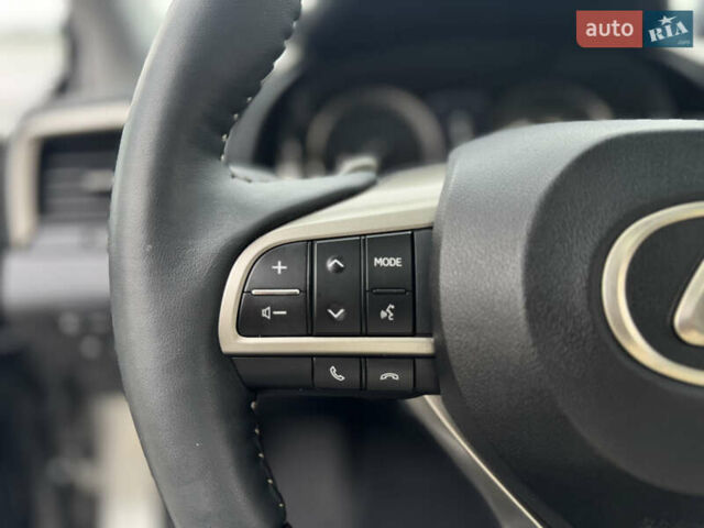 Серый Лексус РХ, объемом двигателя 3.5 л и пробегом 29 тыс. км за 43500 $, фото 43 на Automoto.ua