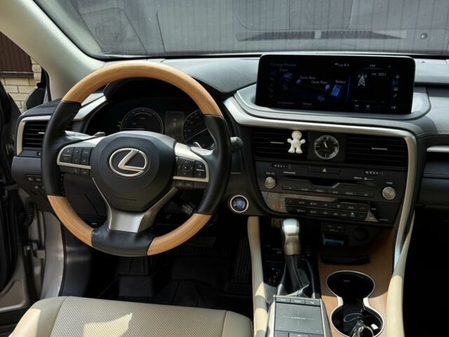 Лексус РХ 2021 в Киеве на Automoto.ua Серый Лексус РХ, объемом двигателя 3.5 л и пробегом 79 тыс. км за 56500 $, фото 6 на Automoto.ua