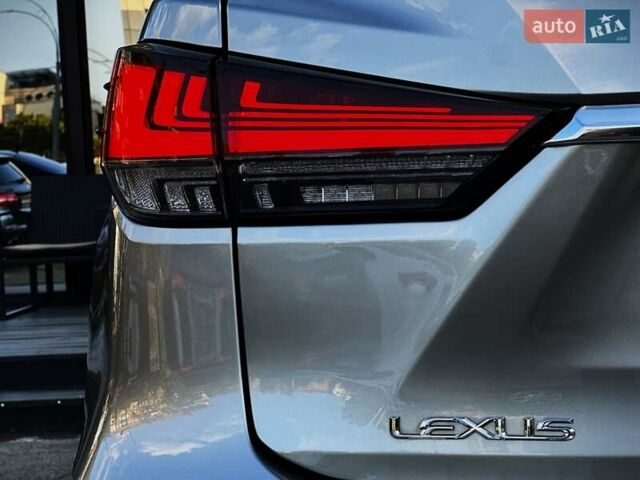 Серый Лексус РХ, объемом двигателя 3.46 л и пробегом 9 тыс. км за 52999 $, фото 17 на Automoto.ua