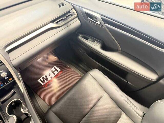 Сірий Лексус РХ, об'ємом двигуна 2 л та пробігом 103 тис. км за 43500 $, фото 16 на Automoto.ua