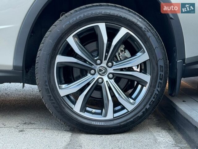 Серый Лексус РХ, объемом двигателя 3.46 л и пробегом 9 тыс. км за 52699 $, фото 17 на Automoto.ua