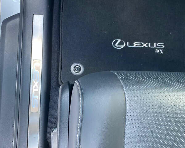 Сірий Лексус РХ, об'ємом двигуна 2 л та пробігом 27 тис. км за 49500 $, фото 29 на Automoto.ua