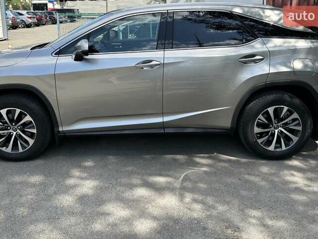 Серый Лексус РХ, объемом двигателя 2 л и пробегом 18 тыс. км за 52000 $, фото 5 на Automoto.ua