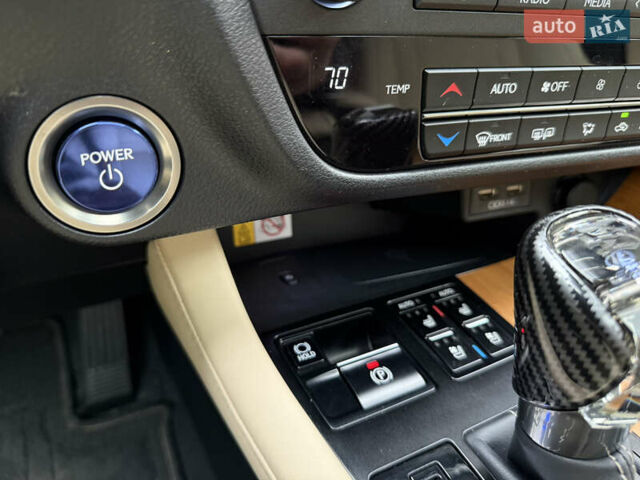 Серый Лексус РХ, объемом двигателя 3.46 л и пробегом 18 тыс. км за 53000 $, фото 26 на Automoto.ua