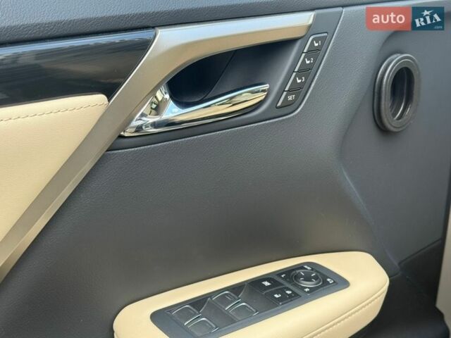 Сірий Лексус РХ, об'ємом двигуна 2 л та пробігом 20 тис. км за 51500 $, фото 24 на Automoto.ua