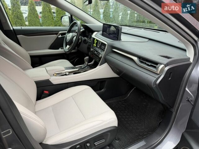 Серый Лексус РХ, объемом двигателя 3.5 л и пробегом 45 тыс. км за 44999 $, фото 25 на Automoto.ua