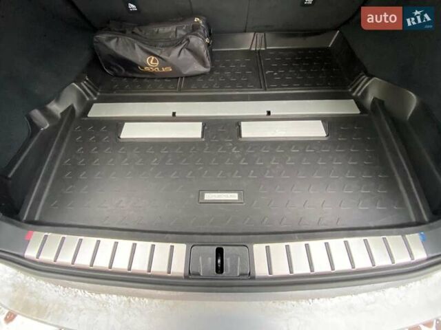 Сірий Лексус РХ, об'ємом двигуна 2 л та пробігом 27 тис. км за 49500 $, фото 34 на Automoto.ua