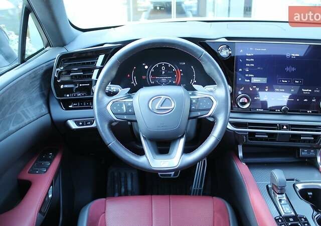 Лексус РХ 2022 в Киеве на Automoto.ua Серый Лексус РХ, объемом двигателя 2.4 л и пробегом 39 тыс. км за 66882 $, фото 8 на Automoto.ua