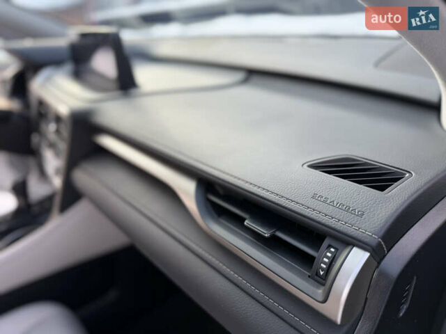 Серый Лексус РХ, объемом двигателя 3.5 л и пробегом 25 тыс. км за 46990 $, фото 82 на Automoto.ua