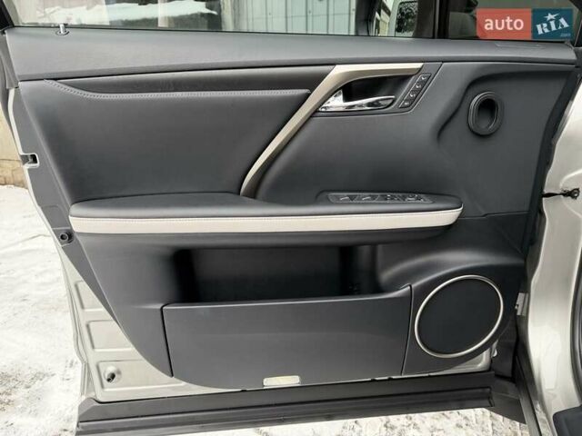 Серый Лексус РХ, объемом двигателя 3.46 л и пробегом 47 тыс. км за 53500 $, фото 31 на Automoto.ua