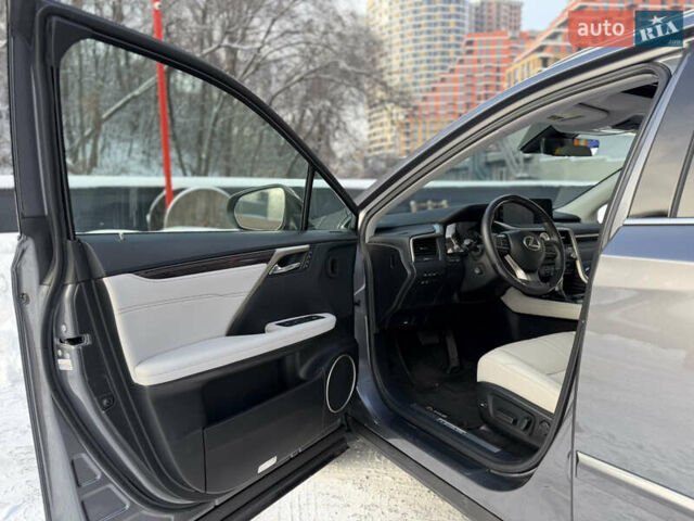 Серый Лексус РХ, объемом двигателя 3.5 л и пробегом 25 тыс. км за 46990 $, фото 44 на Automoto.ua