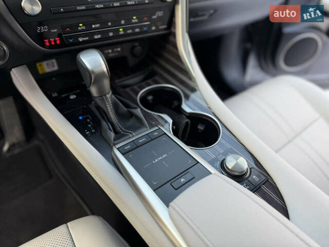 Серый Лексус РХ, объемом двигателя 3.5 л и пробегом 25 тыс. км за 46990 $, фото 61 на Automoto.ua
