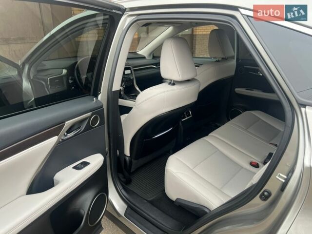 Серый Лексус РХ, объемом двигателя 3.46 л и пробегом 50 тыс. км за 45000 $, фото 9 на Automoto.ua